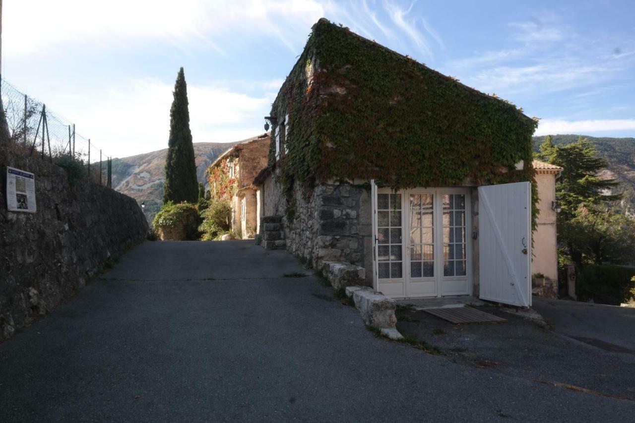 Au Pied Du Chateau غريولييه ليه نييج المظهر الخارجي الصورة