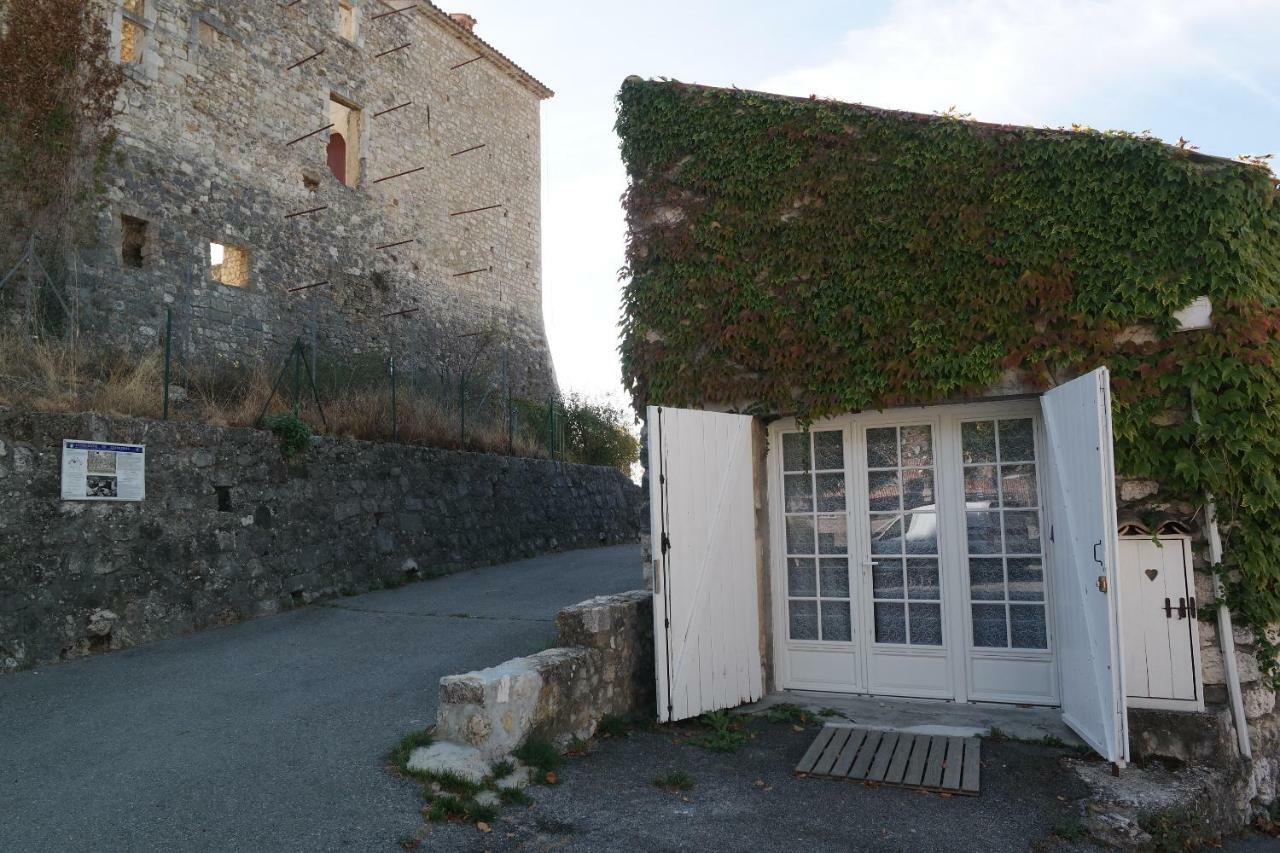 Au Pied Du Chateau غريولييه ليه نييج المظهر الخارجي الصورة